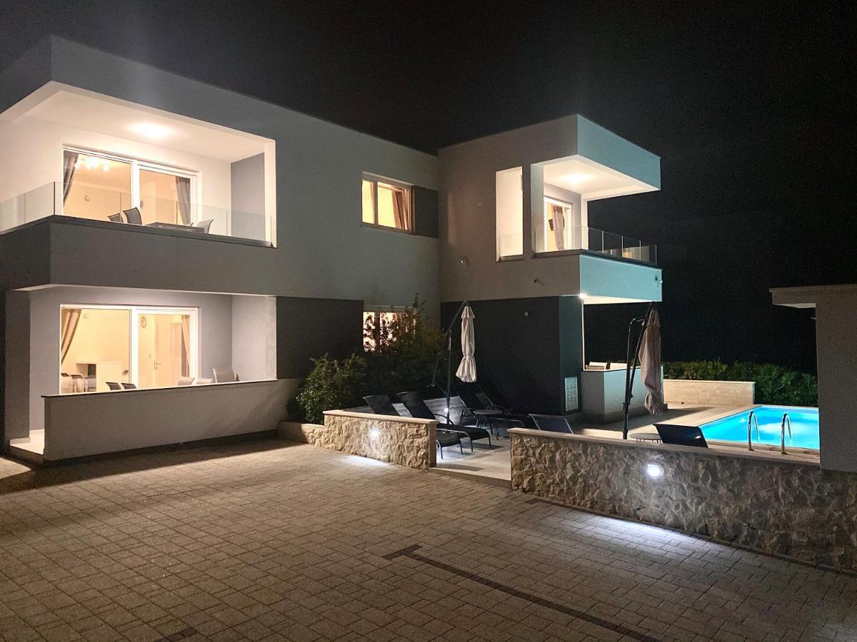 Fantasy Pool Villa Novalja Zewnętrze zdjęcie
